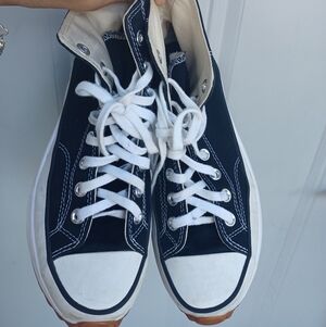 Converse High Top Sneakers Black White Unisex Ladies Size 8.5